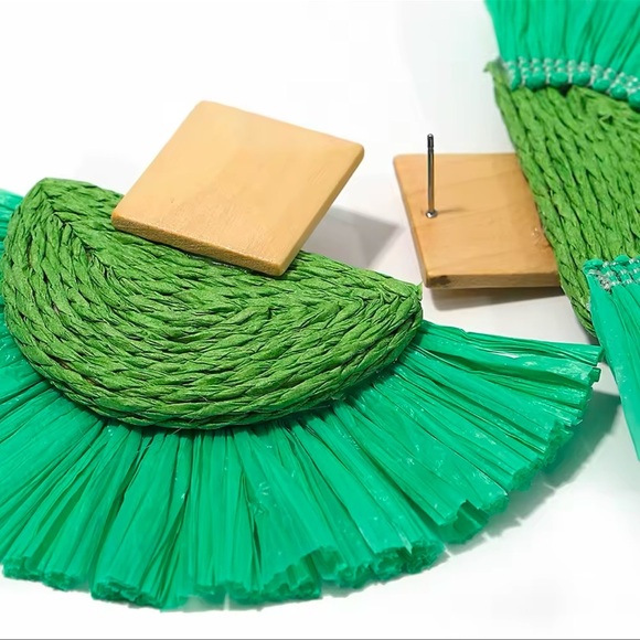 Anthropologie Bohemian Pinkish Rattan Earrings - Picture 13 of 16